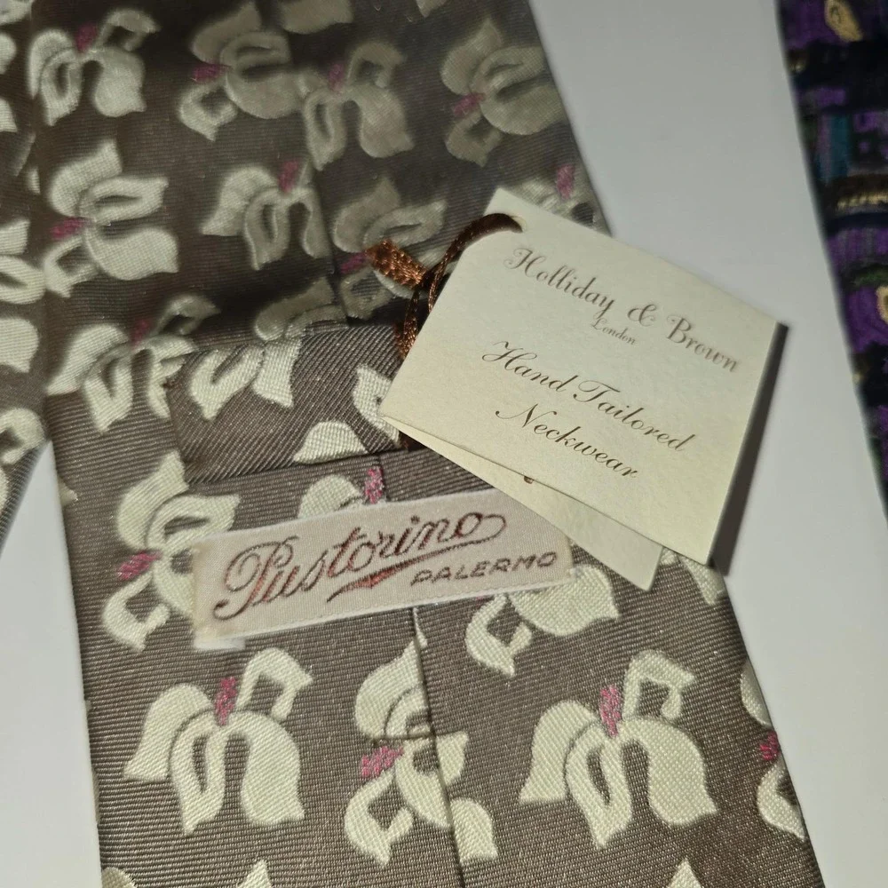 Holliday & Brown two premium